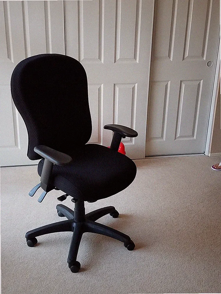 Tempur-Pedic fabric, black office chair in good condition with 5-year warranty